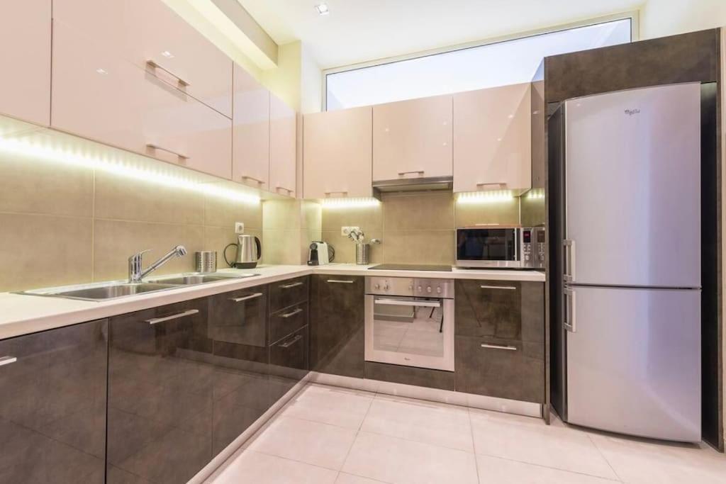 Syntagma H&B Apartment Athén Kültér fotó